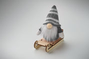 Skrzat na drewnianych saniach FROSTY SLEIGH