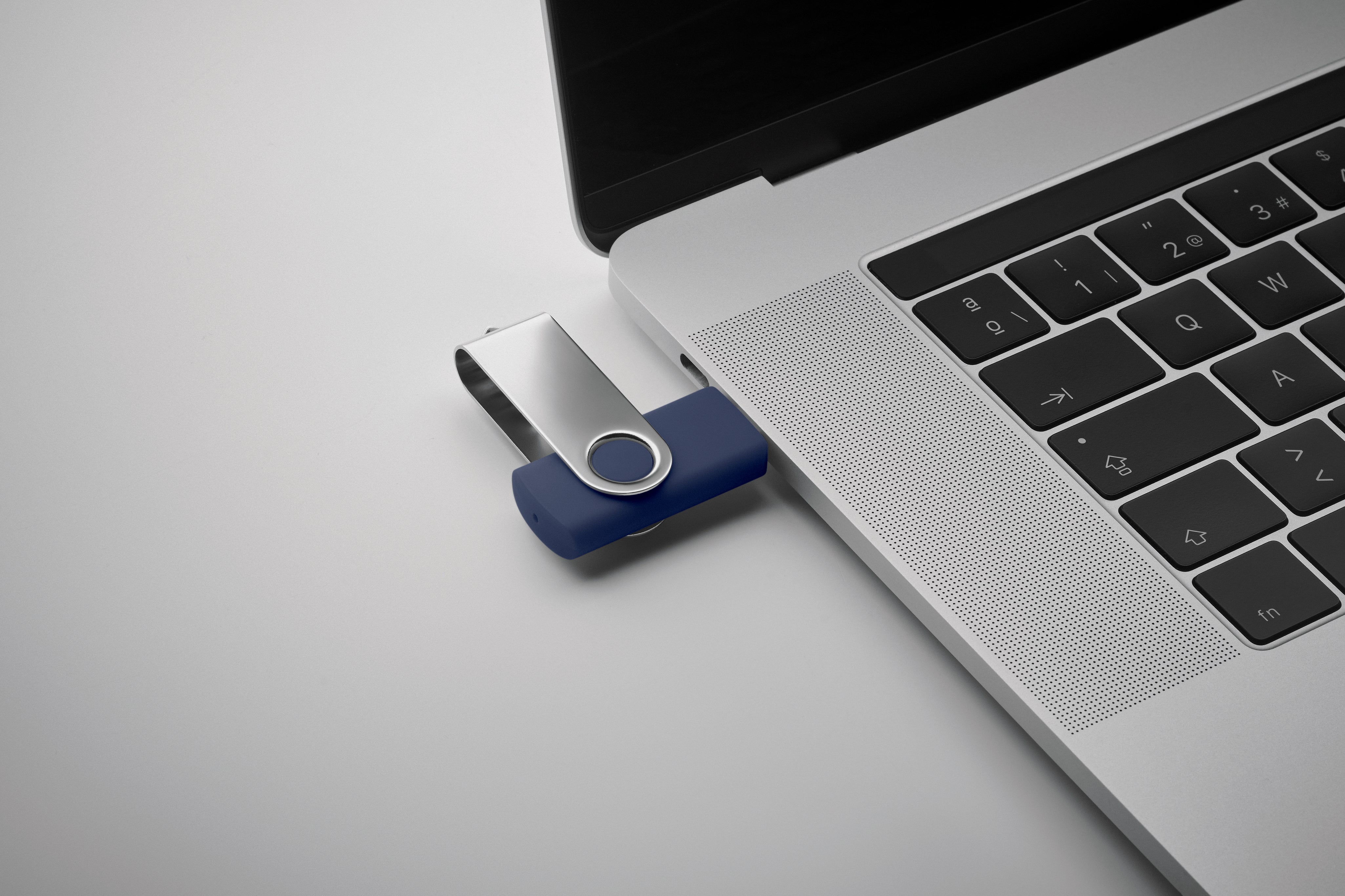 Pamięć flash USB 3.0 typu C       MO1403 COLODRI