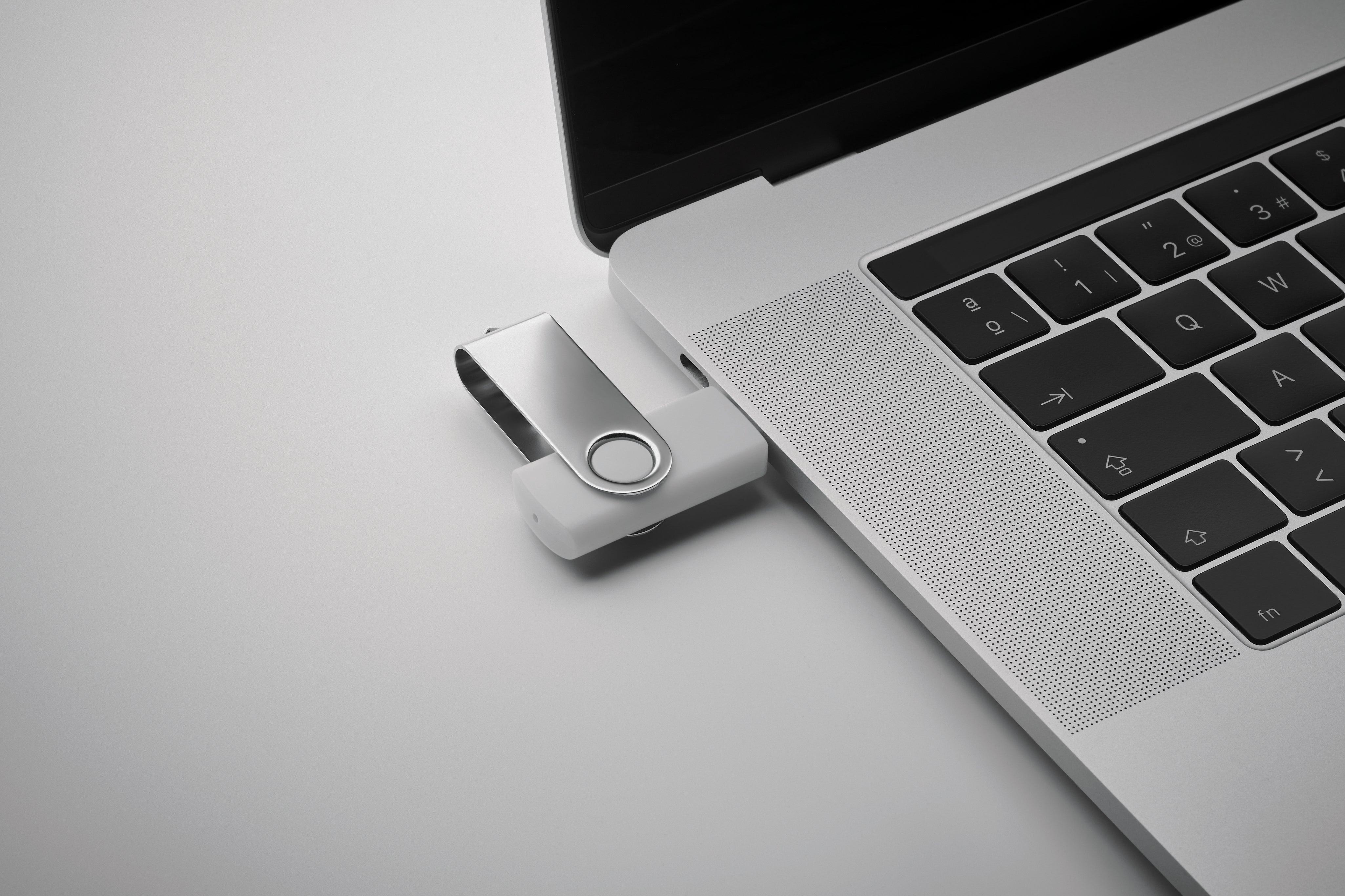 Pamięć flash USB 3.0 typu C       MO1403 COLODRI