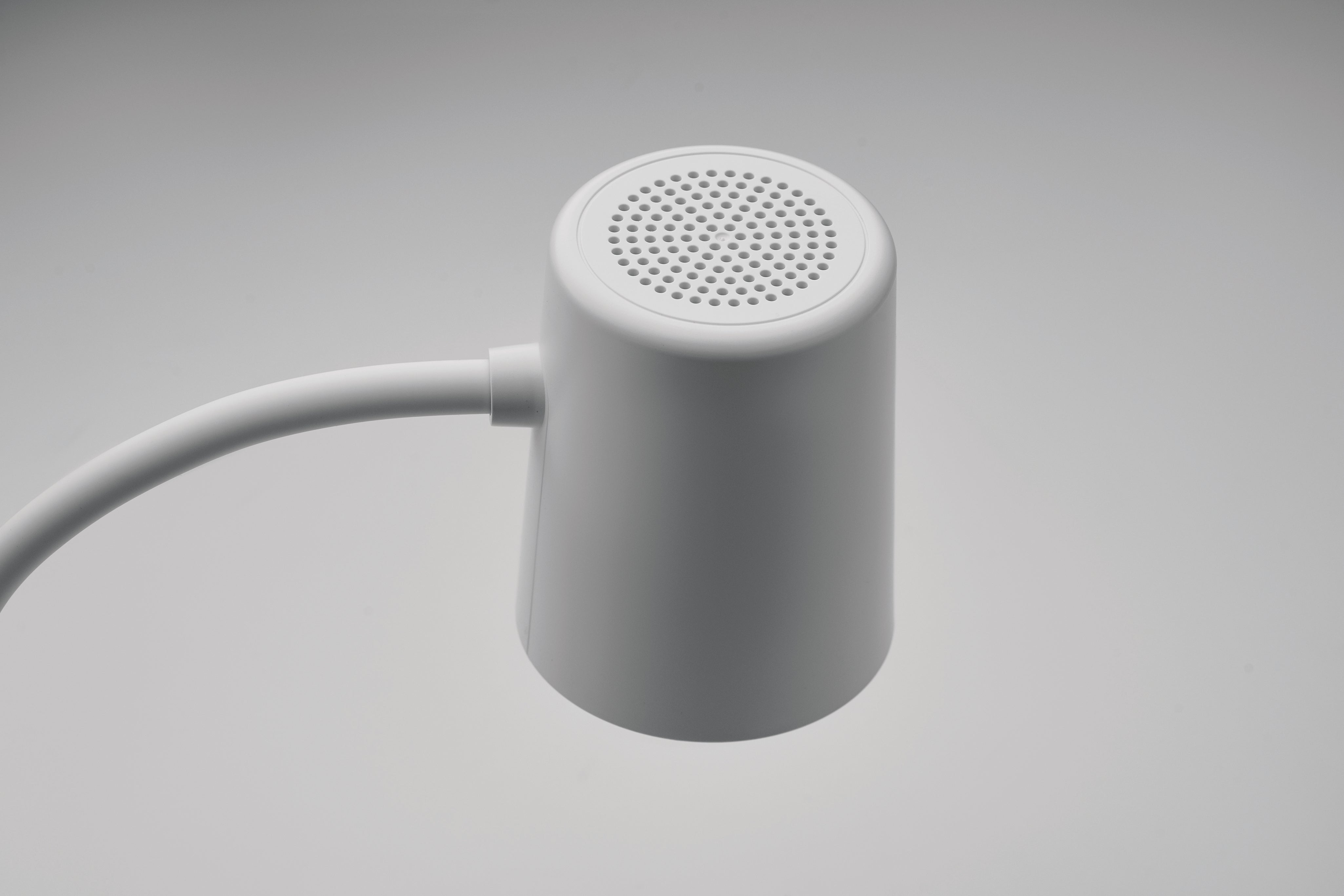 Lampa z ładowarką i głośnikiem SPOT