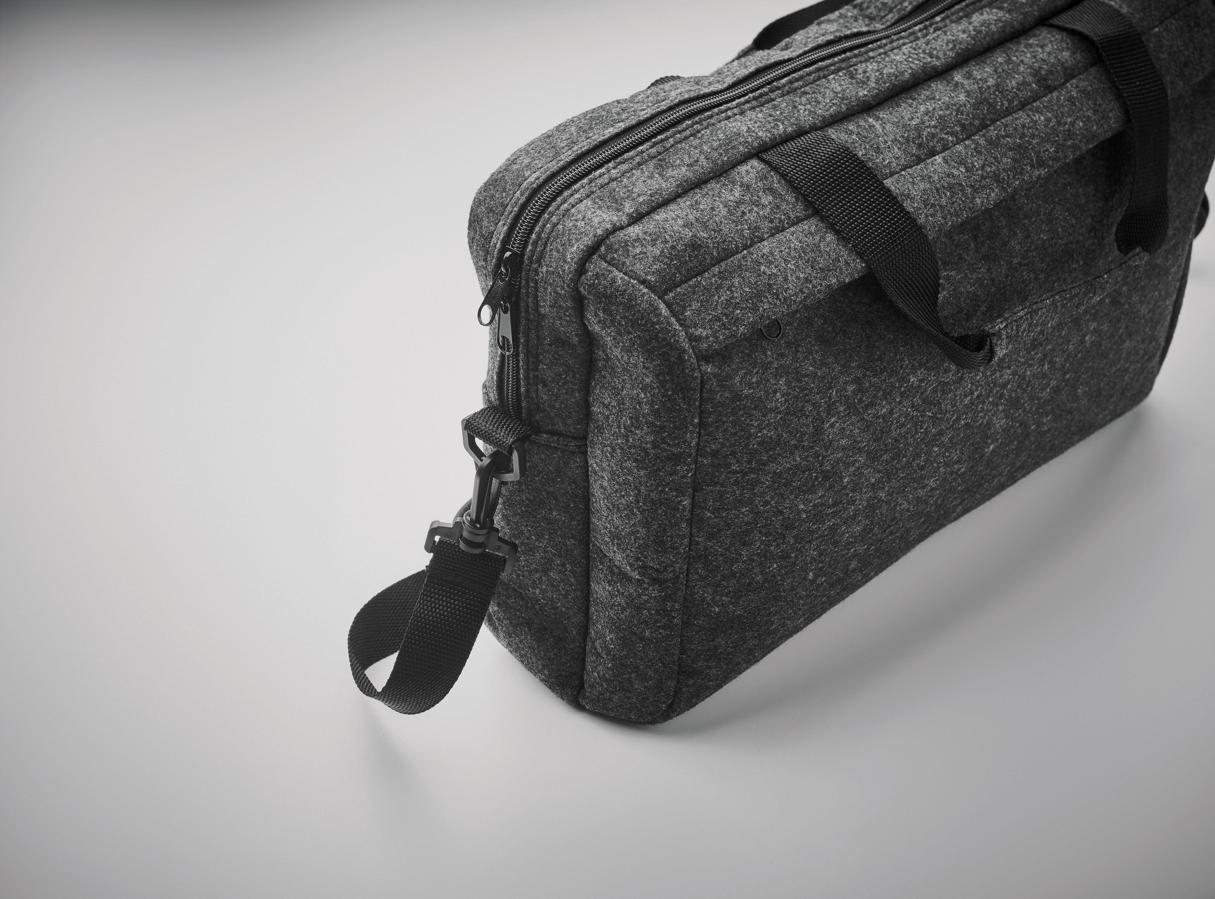 15-cal torba na laptop z RPET PLANA