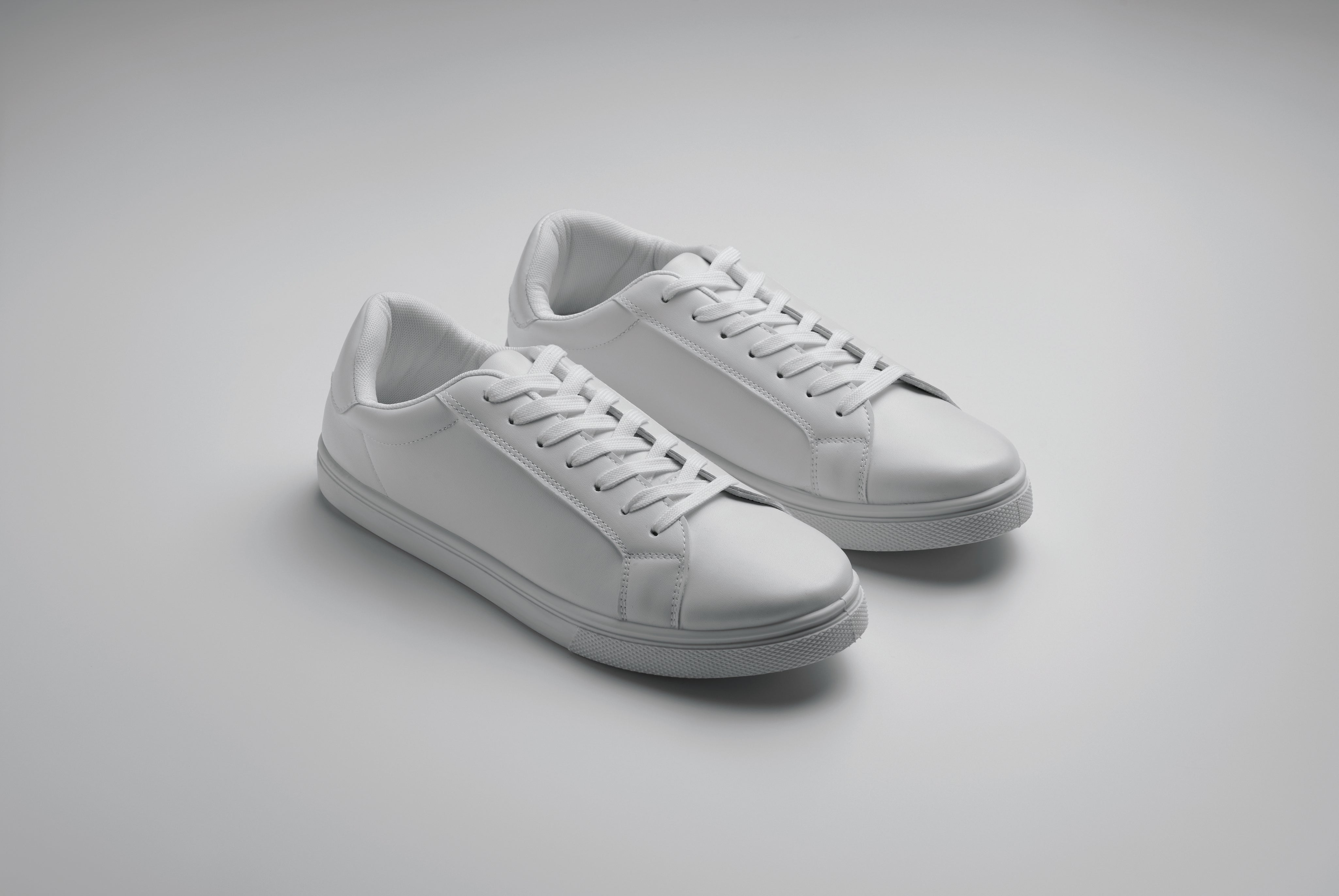 Trampki z PU rozmiar 47 BLANCOS
