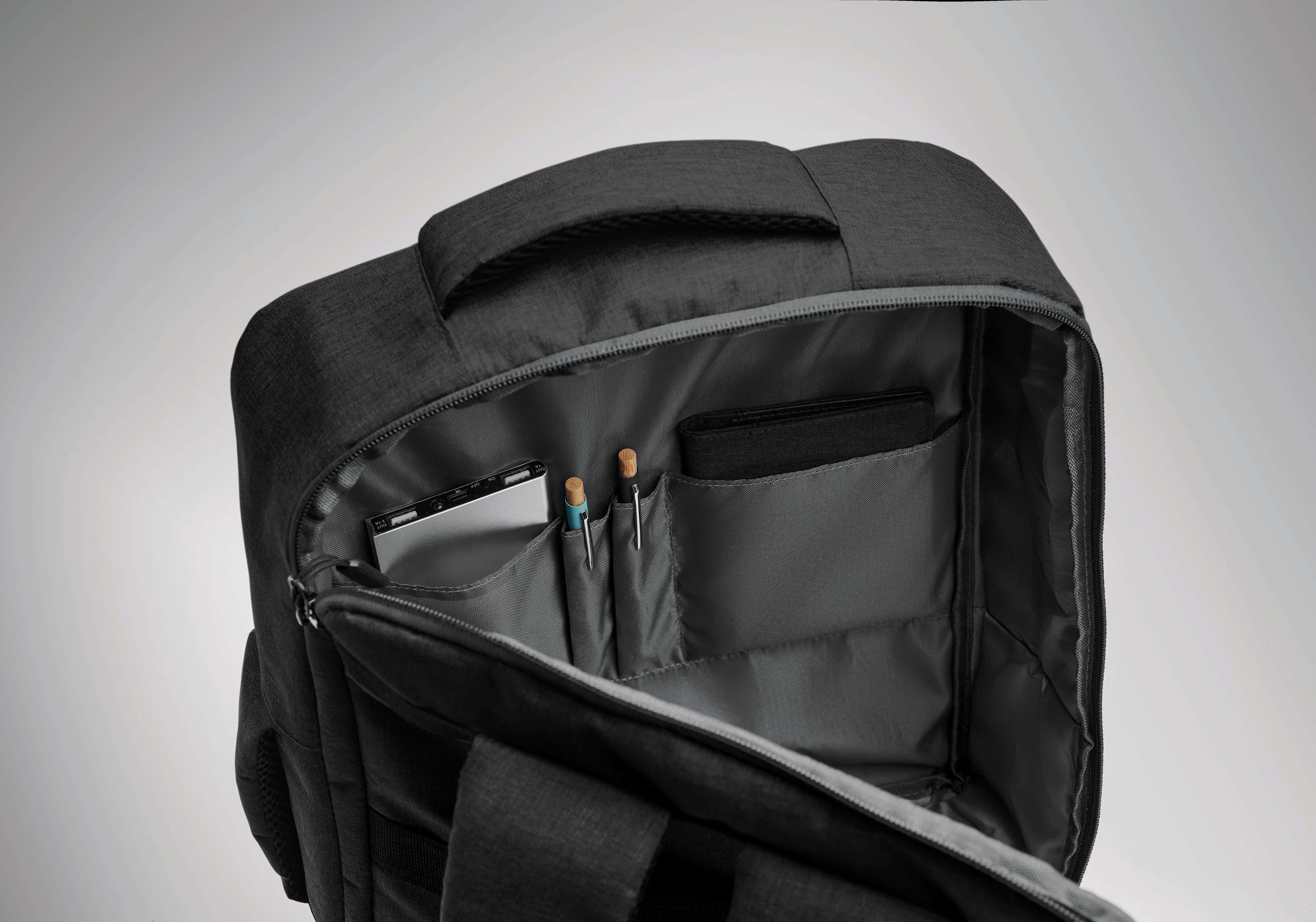 Smukły plecak na laptop 15 cal LAUGAR