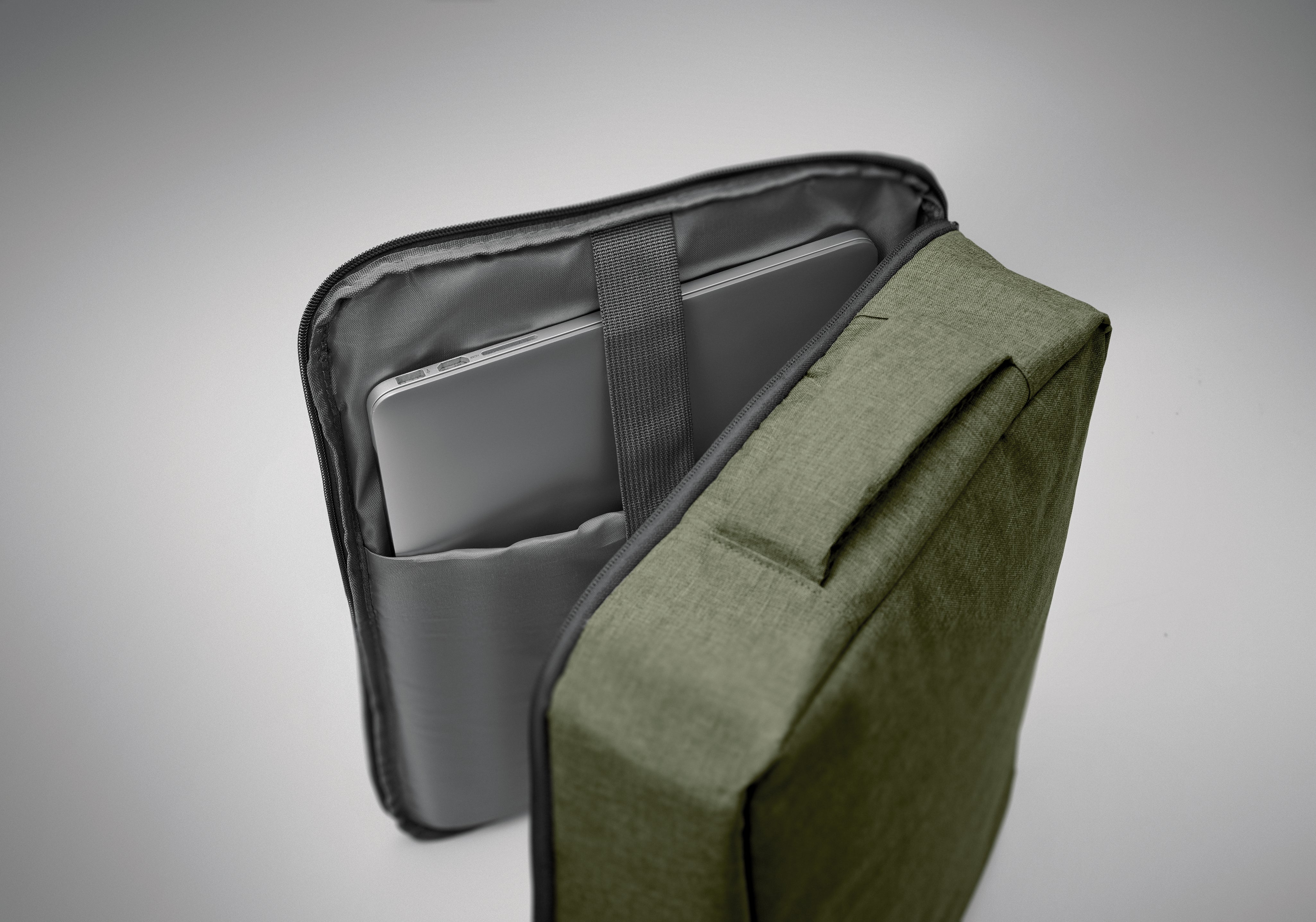 Smukły plecak na laptop 15 cal LAUGAR