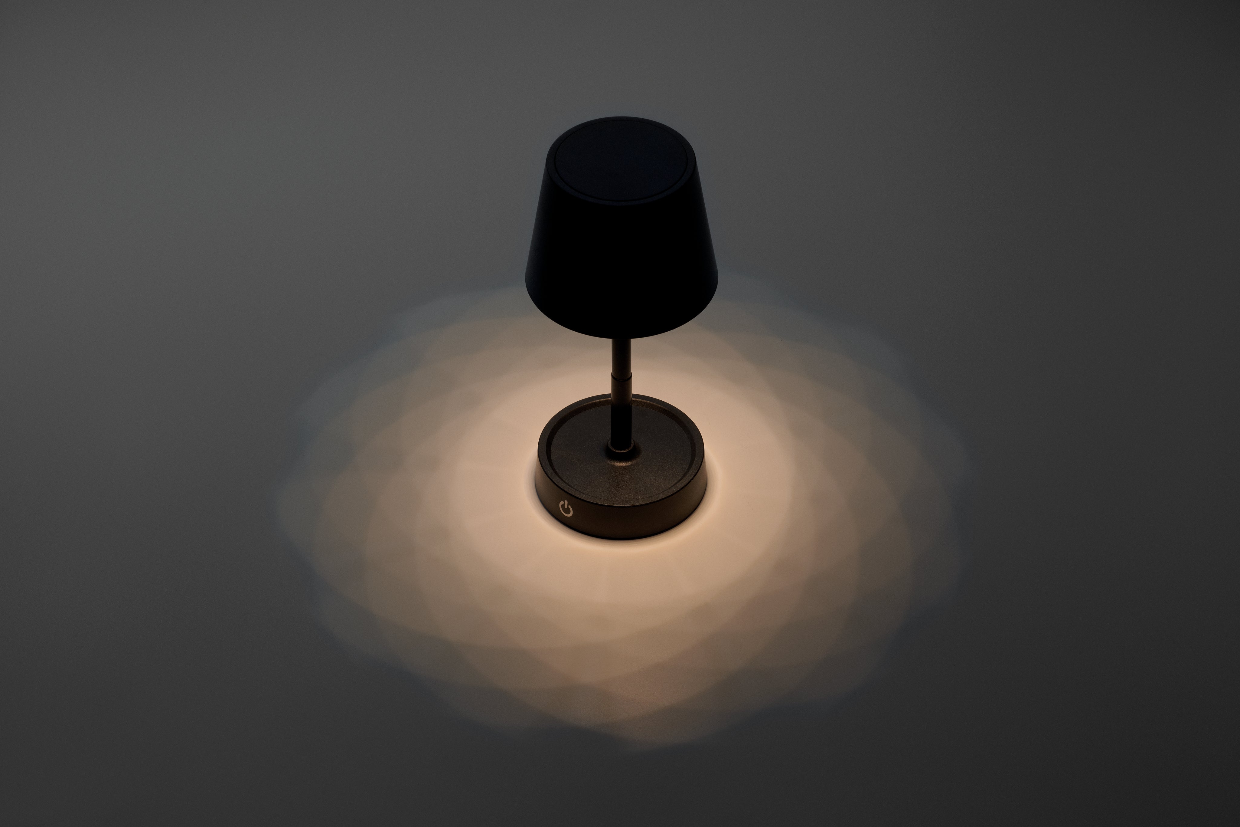 Lampa stołowa ładowana USB TAPLAMB