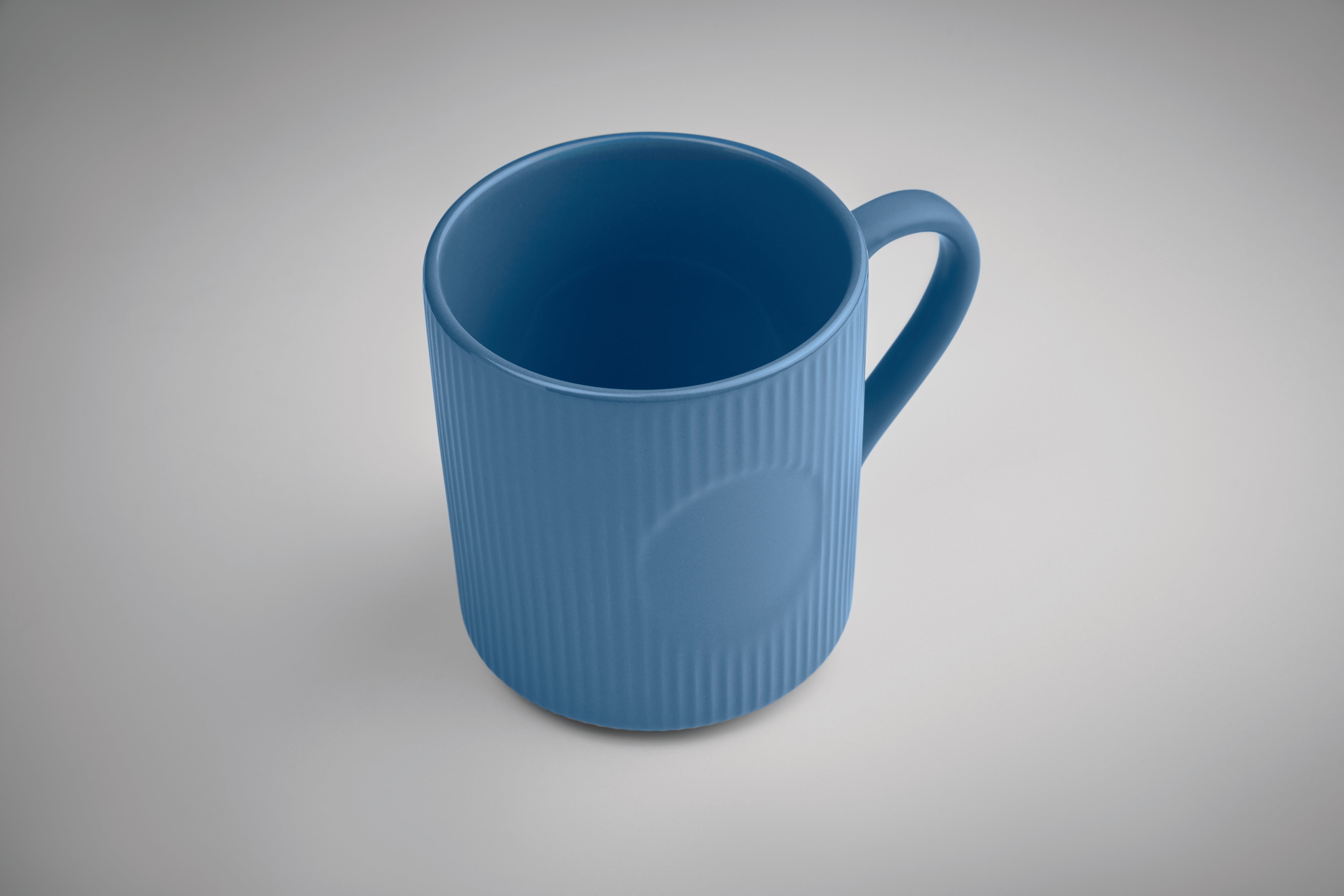 Kubek ceramiczny w prążki 340 m RIBMUG
