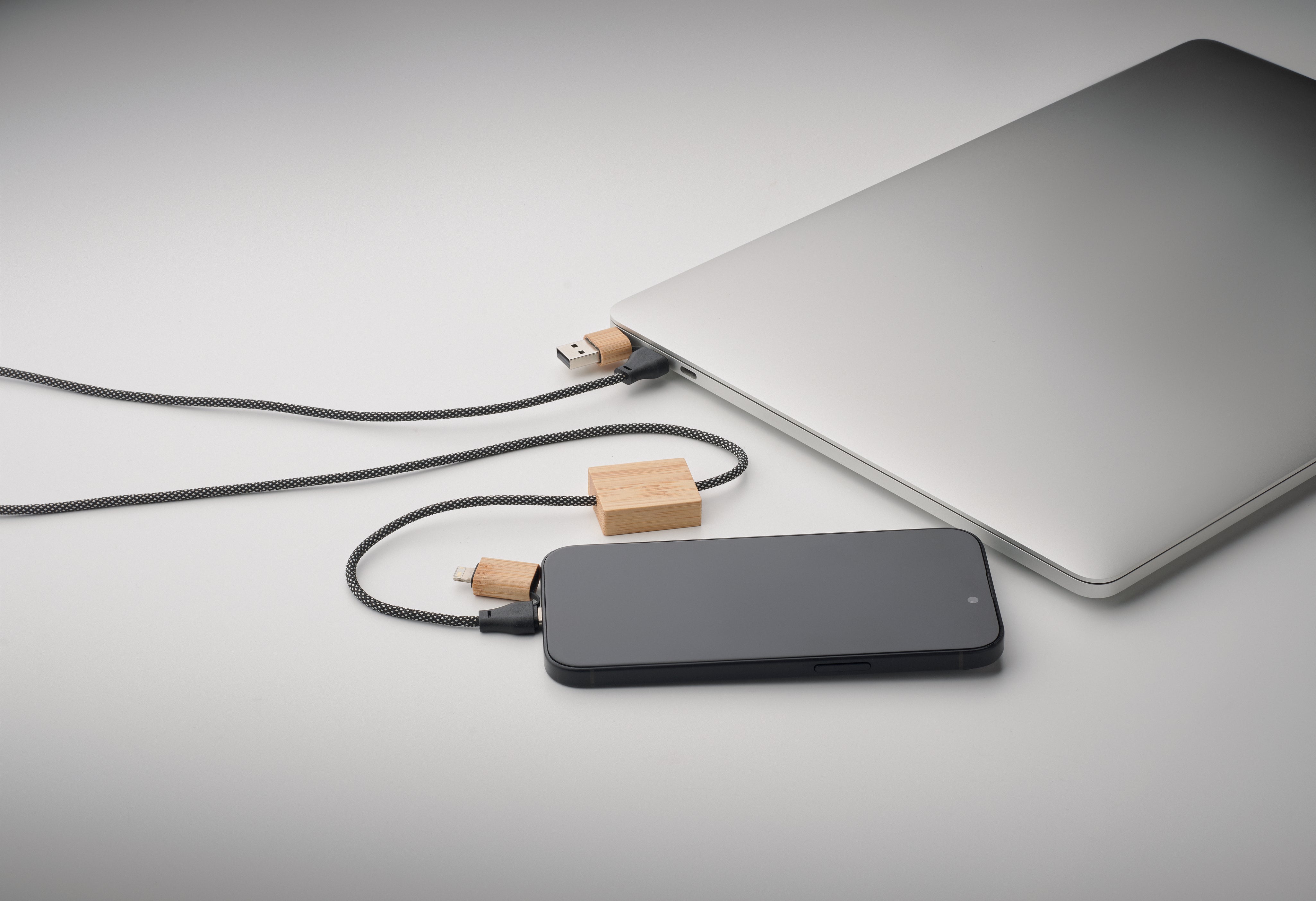 Kabel ładujący o mocy 60W CABOO