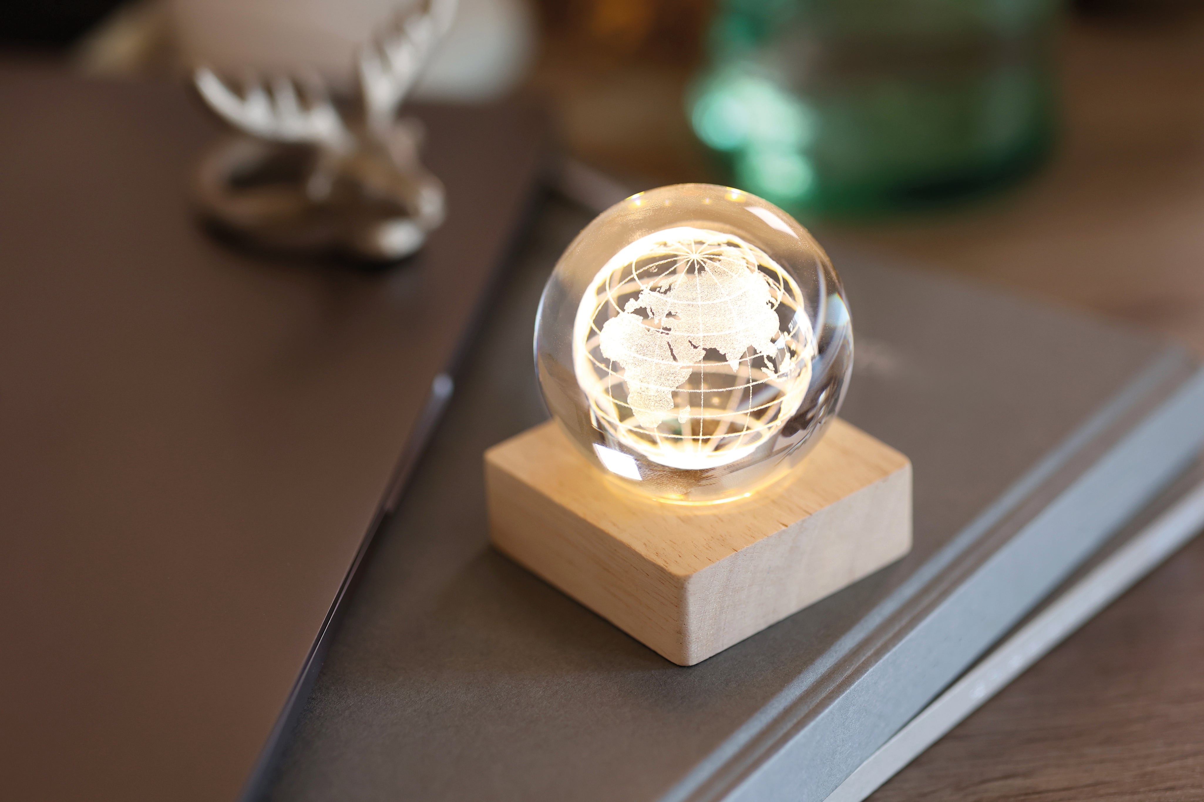 Szklana kula LED GLOBE LIGHT