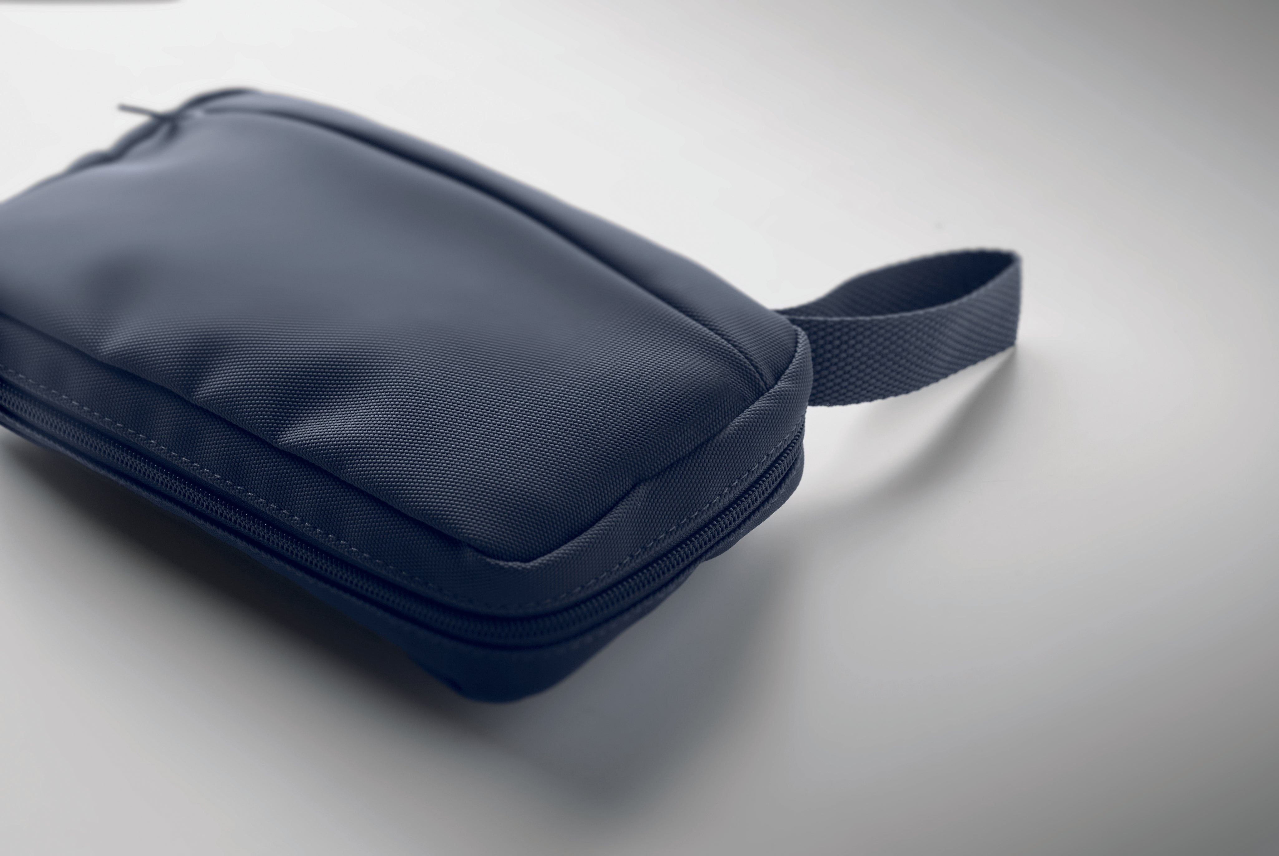 Kosmetyczka 600D RPET VANIT