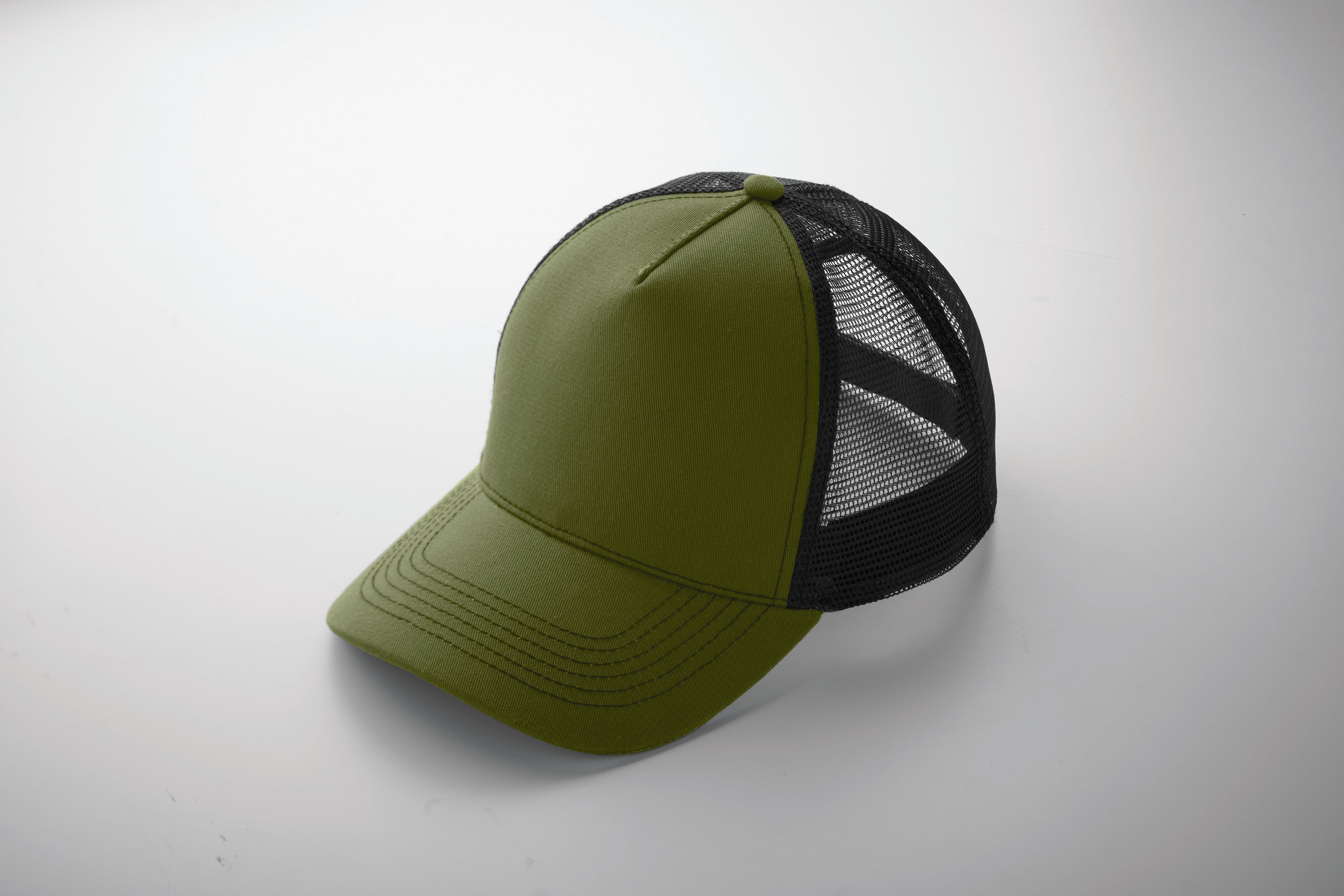Czapka trucker z 5 panelami BLIST