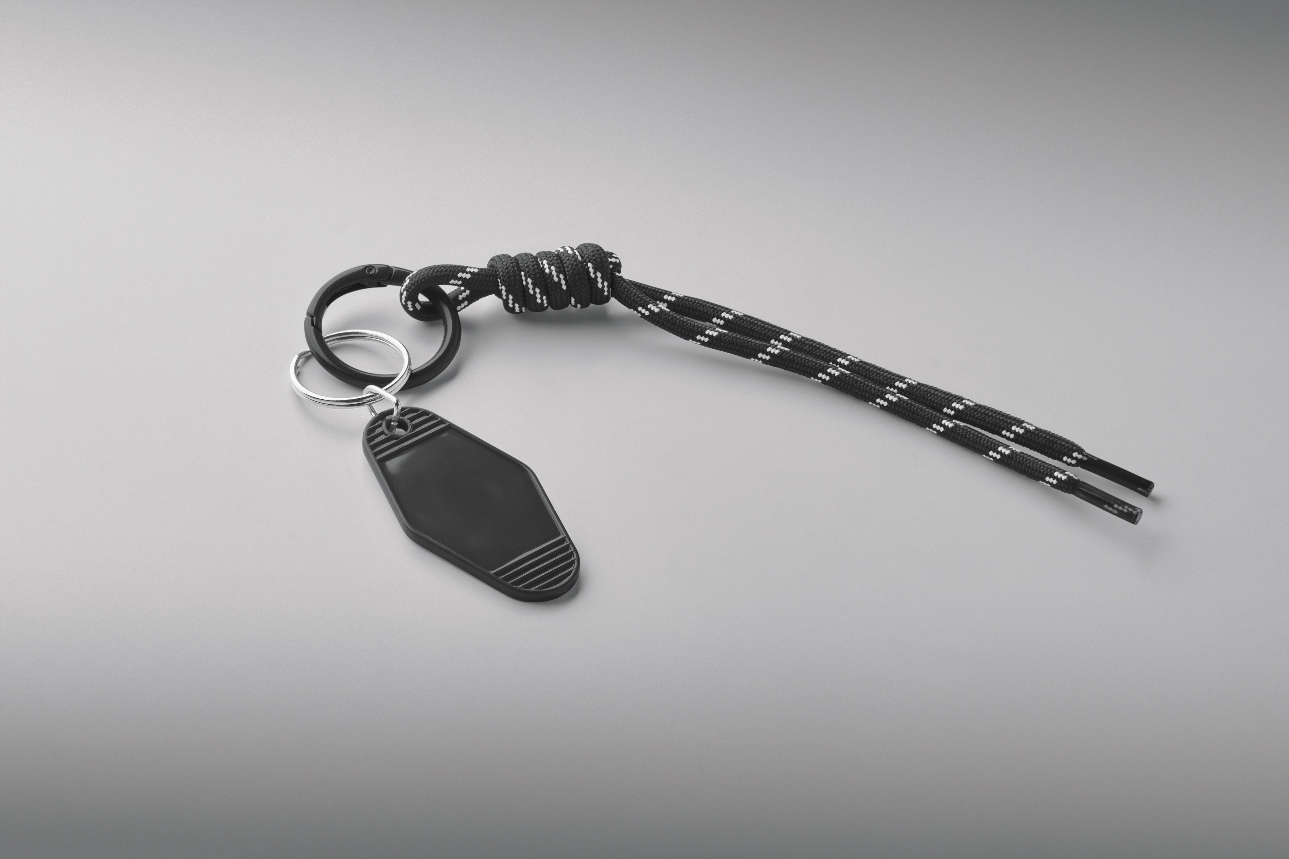 Brelok pleciony z tagiem KEYBRAID