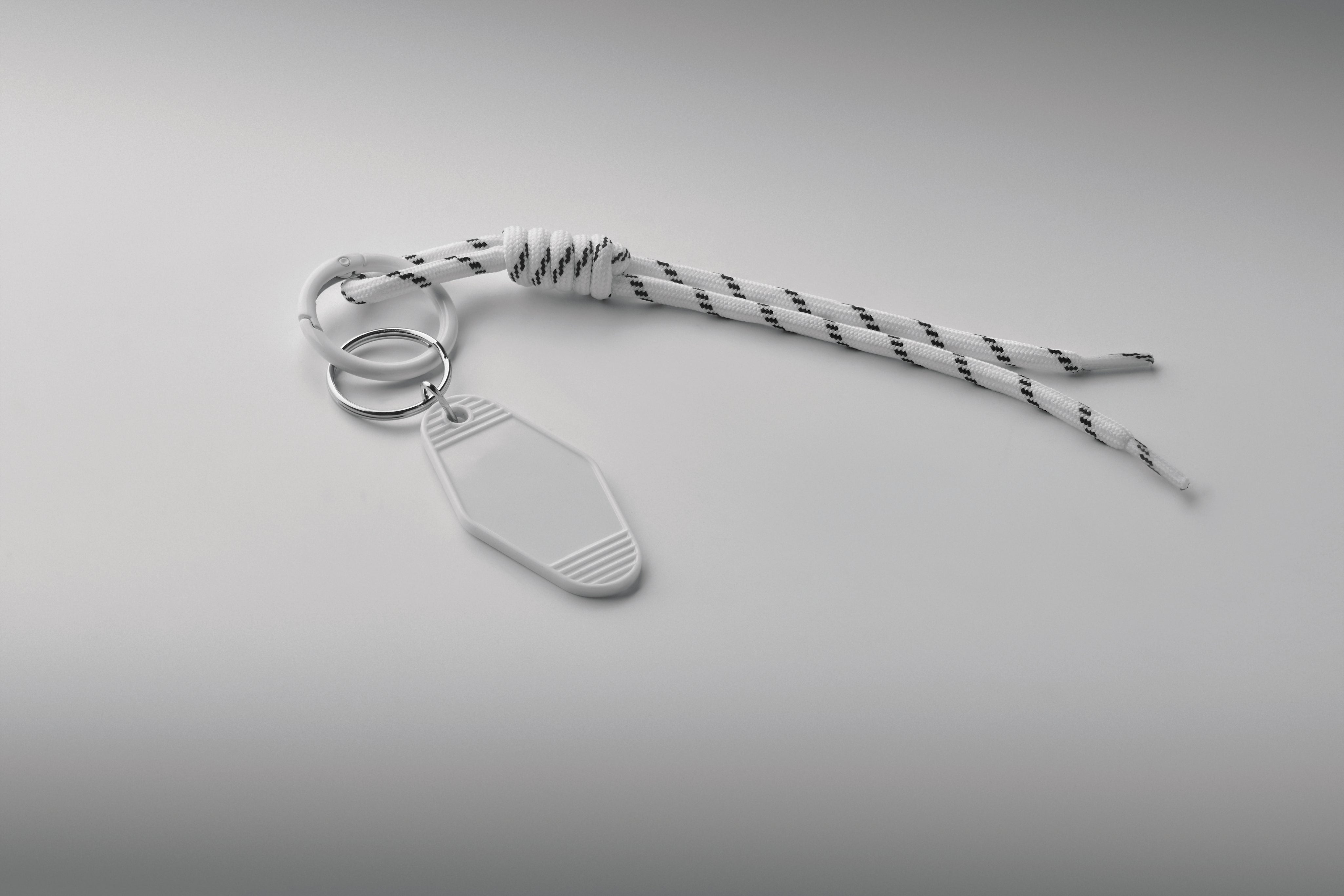Brelok pleciony z tagiem KEYBRAID