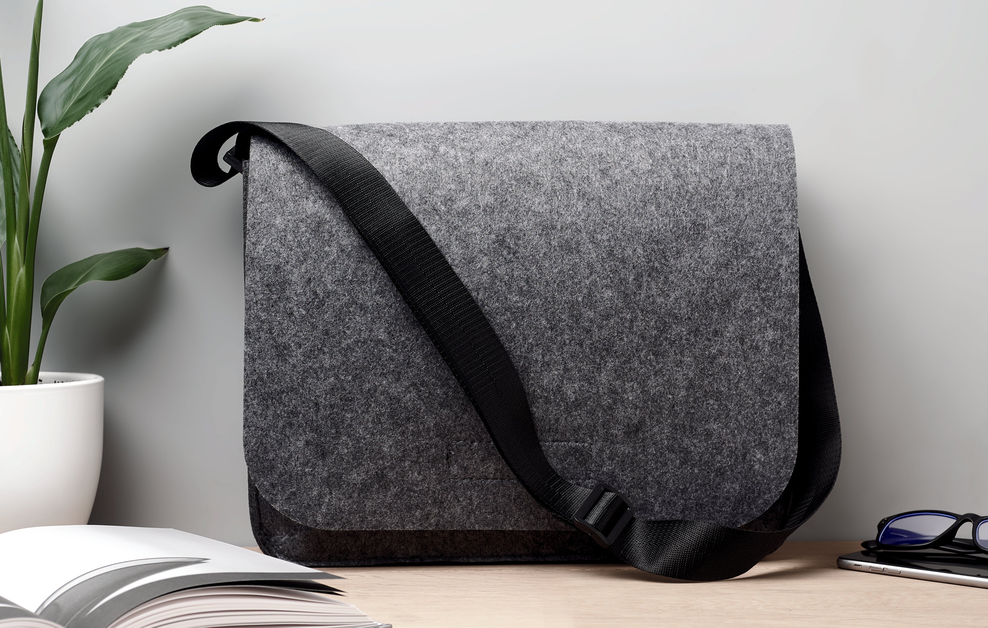 Filcowa torba na laptopa RPET BAGLO