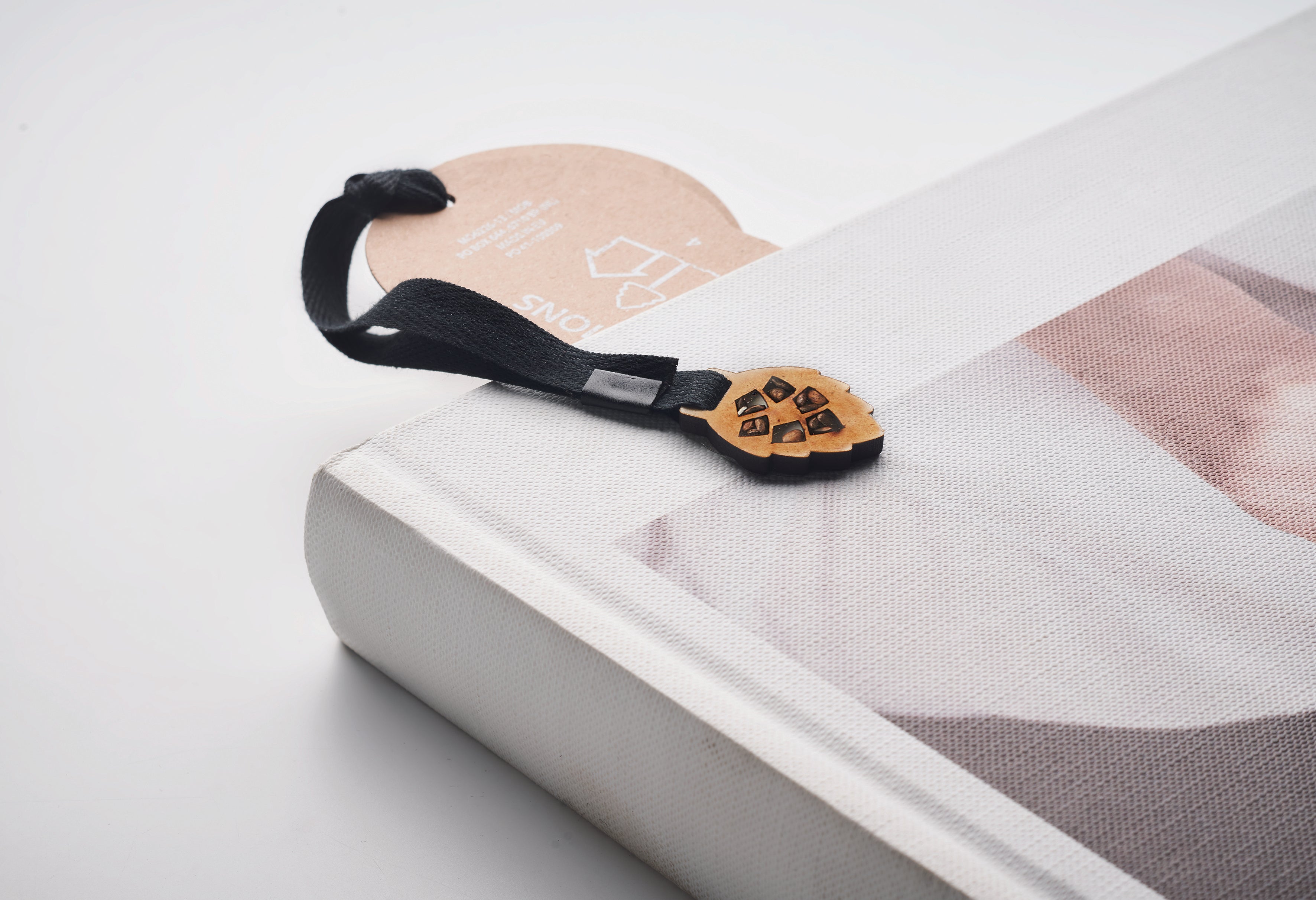 Sosnowa zakładka GROWBOOKMARK™