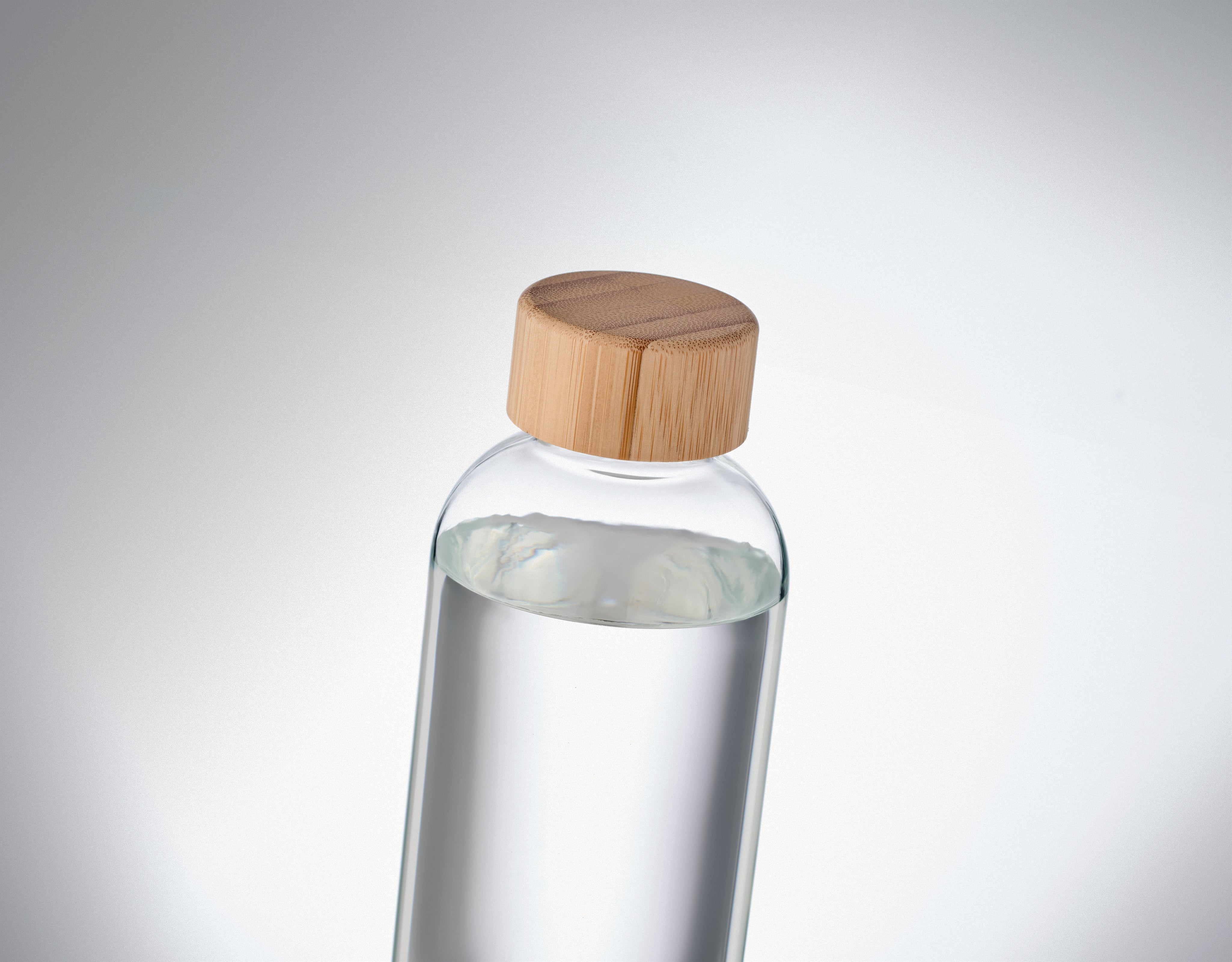 Butelka 650ml, bambus.pokrywka FRISIAN