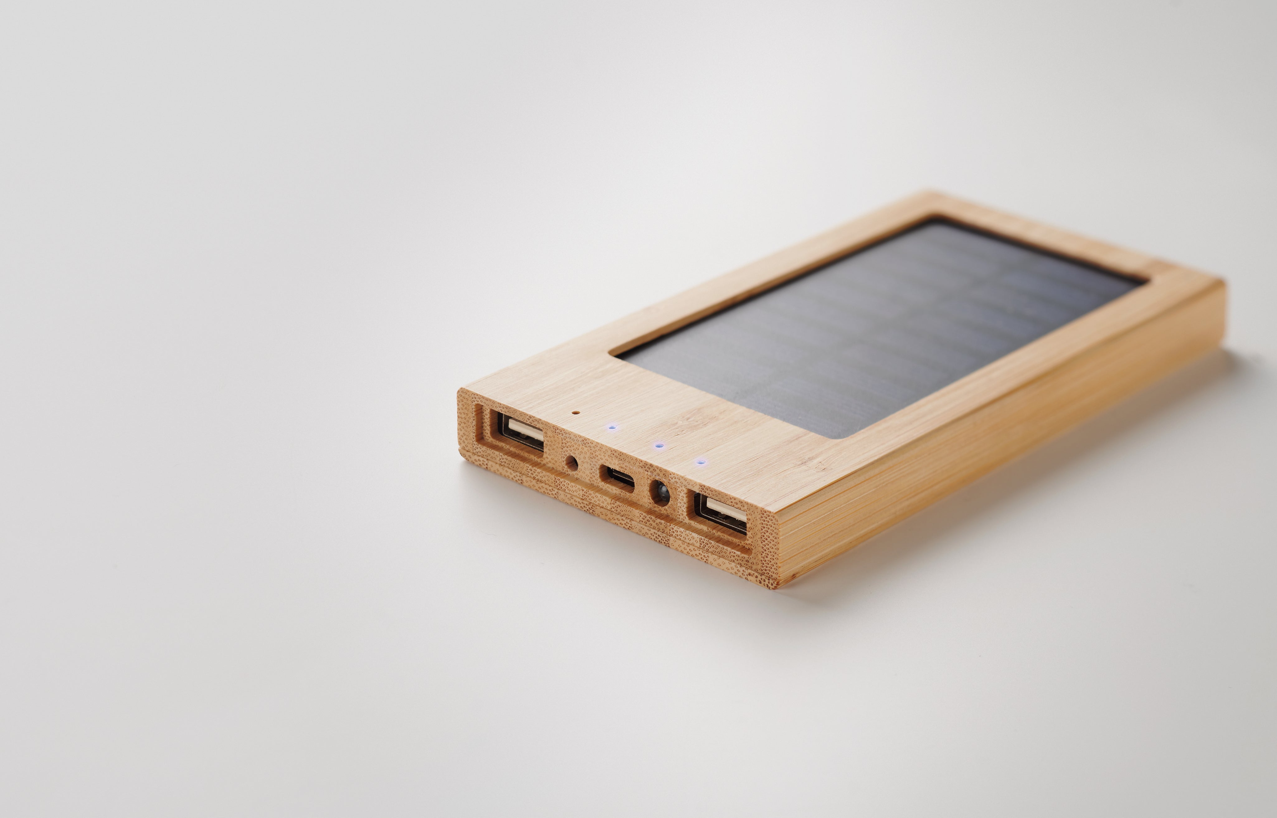 Solarny powerbank 4000 mAh ARENA SOLAR