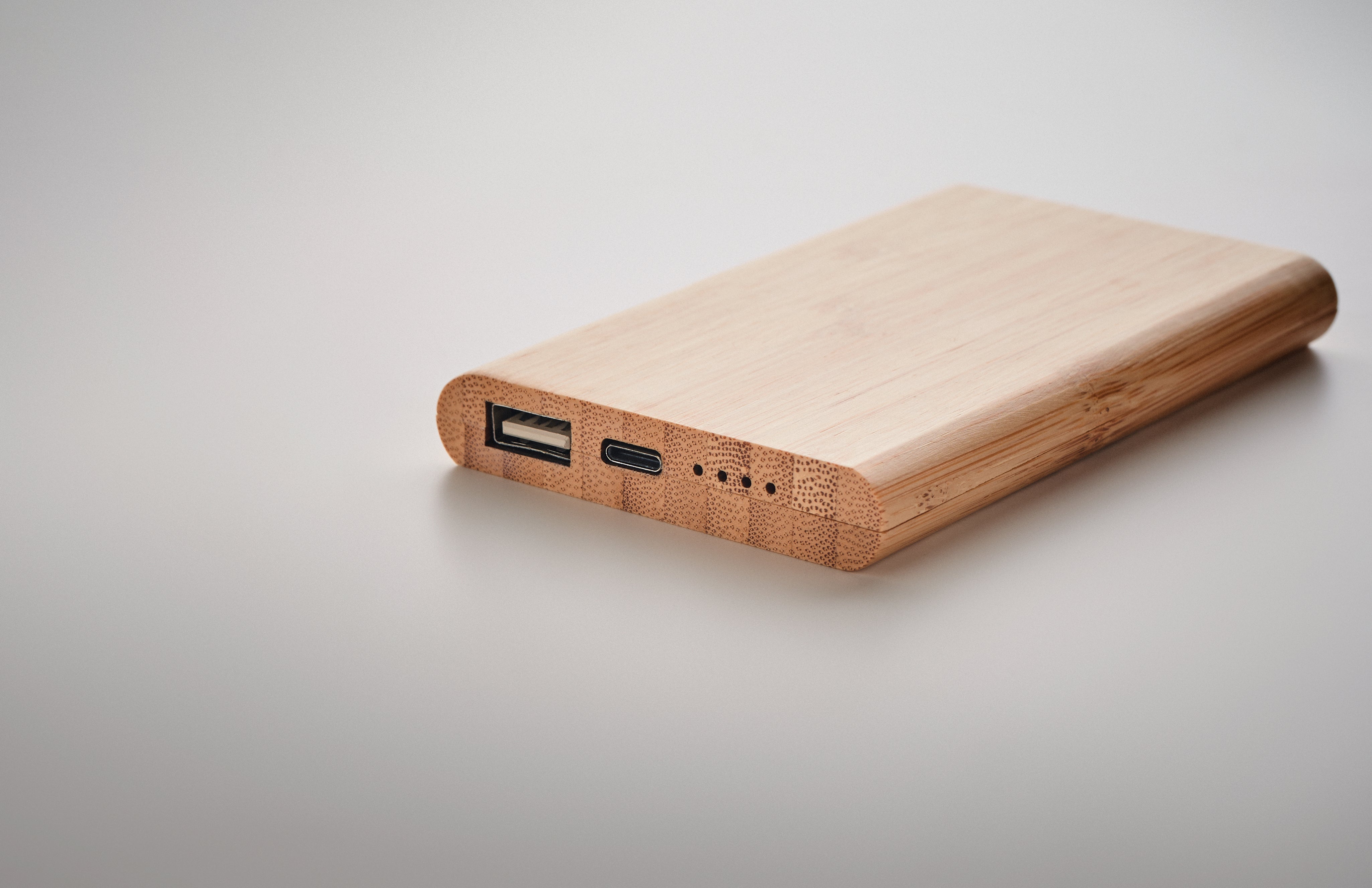 Bambusowy power bank 4000 mAh ARENAPOWER C
